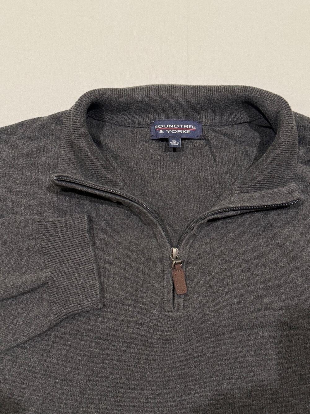 Roundtree & Yorke Men’s XL Gray Quarter Zip Pullover Sweater Mock Neck Knit